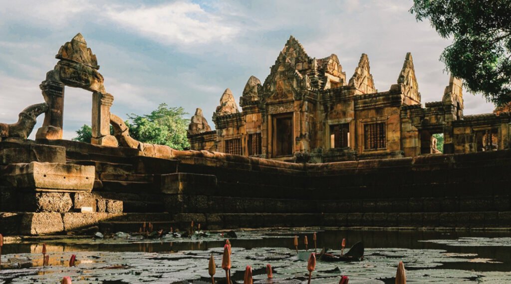 Prasat Phanom Lam