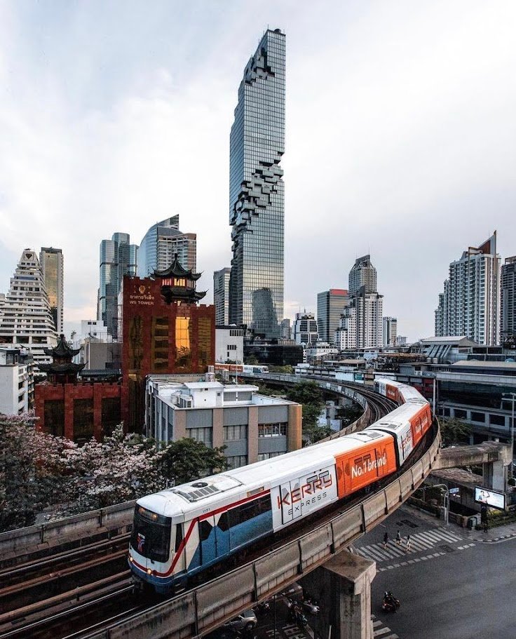 sky trian bangkok