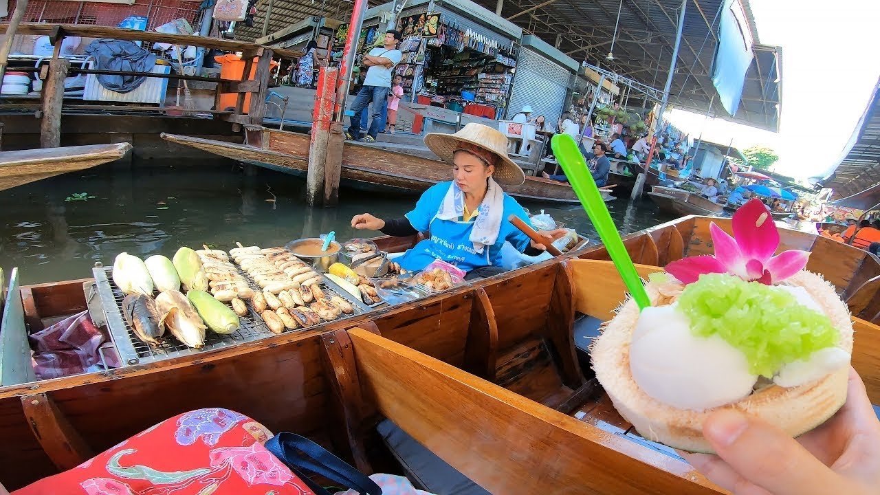 Mercato di Damnoen Saduak nel tour mercati e Ayutthaya