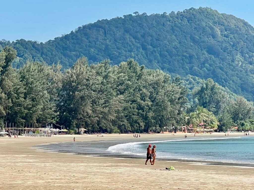 Ao nui beach 
