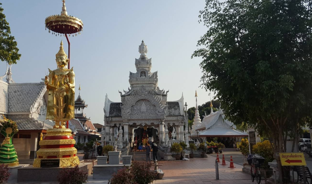 Wat Ming Muang