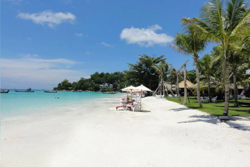 sunrise beach koh lipe