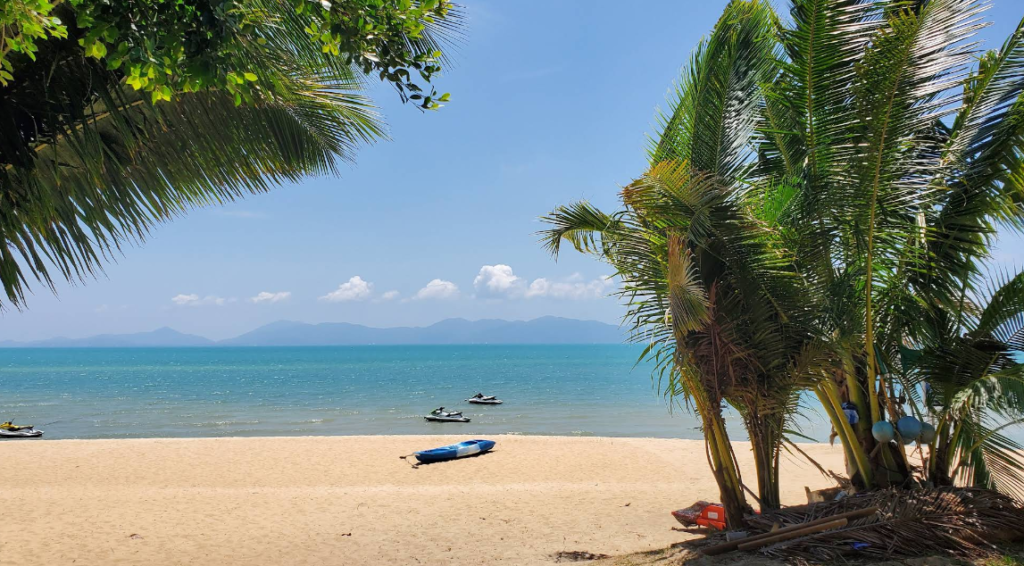 Maenam Beach