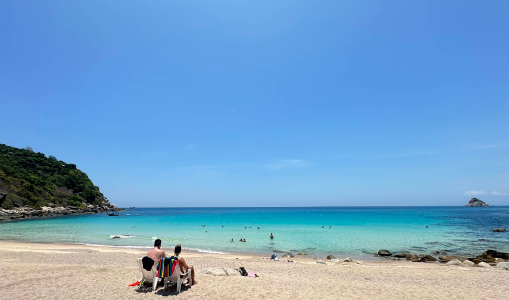 shark bay una delle più belle baie di Koh Tao Paradiso Terrestre