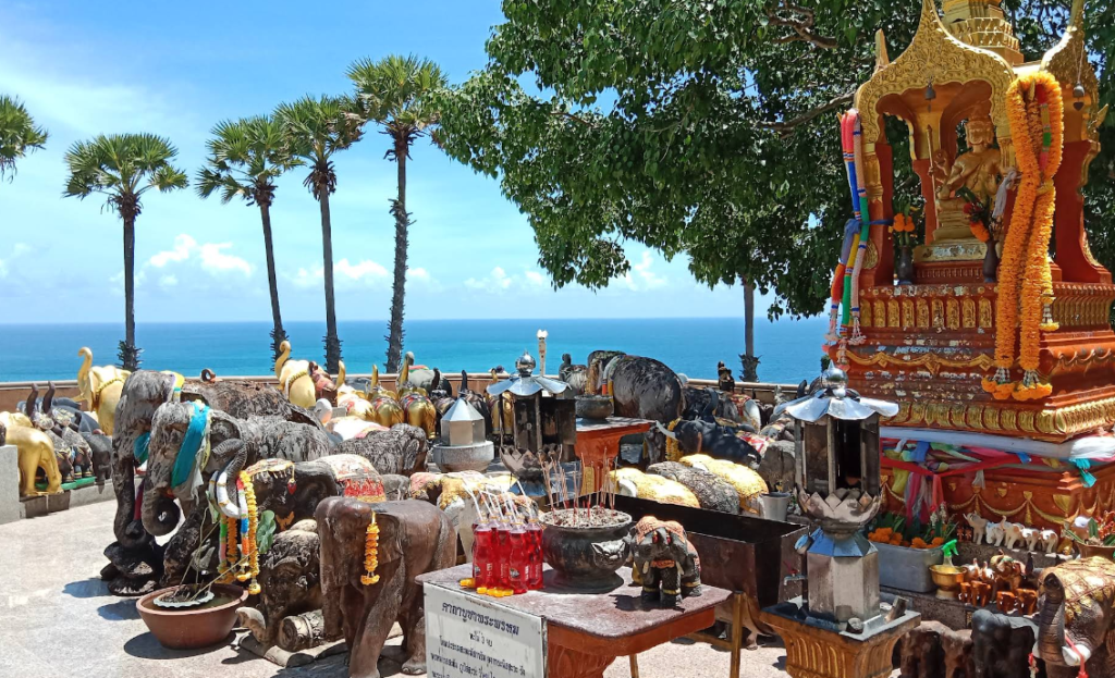 Lan Phra Phrom