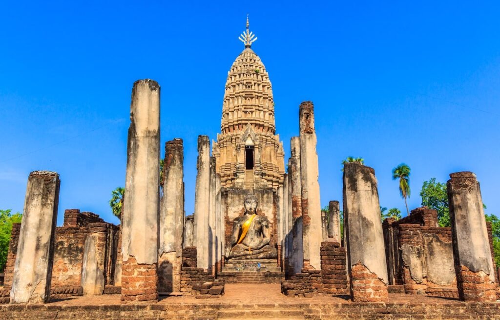 Qui ci troviamo nel cuore del Tour Thailandia e Phuket. Il Si Satchanalai Historical Park è eccellente ! Sukothai Storia e Templi