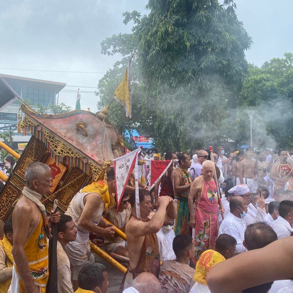 vegetarian festival a Phuket Isola Paradisiaca Thailandese