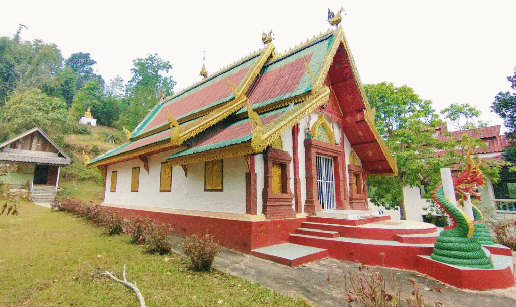 Wat Pong Nam Ron